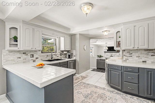 37635 Maas Drive, Sterling Heights, MI 48312