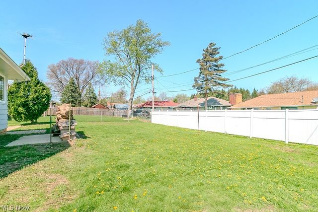 2784 Burden Drive, Parma, OH 44134