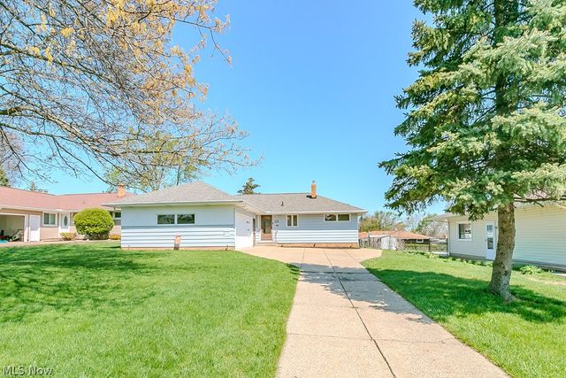 2784 Burden Drive, Parma, OH 44134