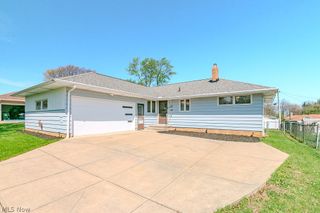 2784 Burden Drive, Parma, OH 44134