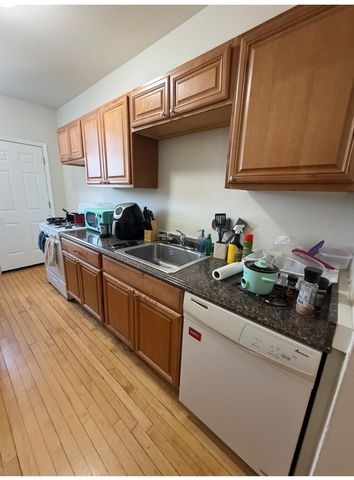 732 W Roscoe Street 3N, Chicago, IL 60657