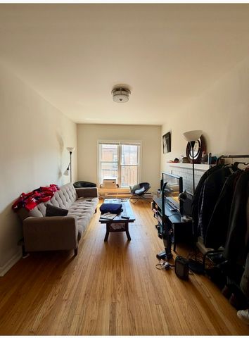 732 W Roscoe Street 3N, Chicago, IL 60657