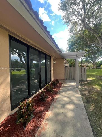 20610 NE 7th Court, Miami, FL 33179
