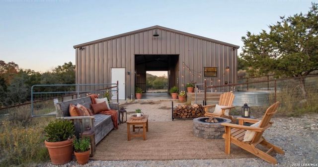 239 Flat Rock Creek, Comfort, TX 78013