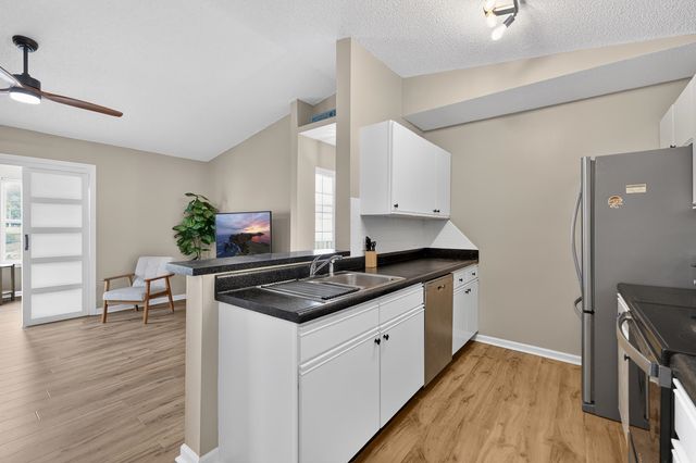 8641 S Bridge Dr Apt J, Surfside Beach, SC 29575