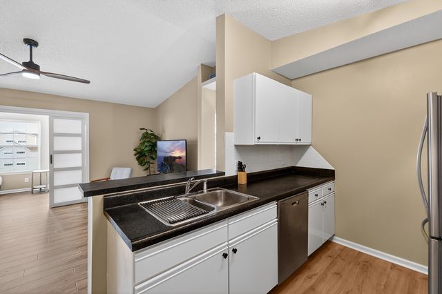 8641 S Bridge Dr Apt J, Surfside Beach, SC 29575