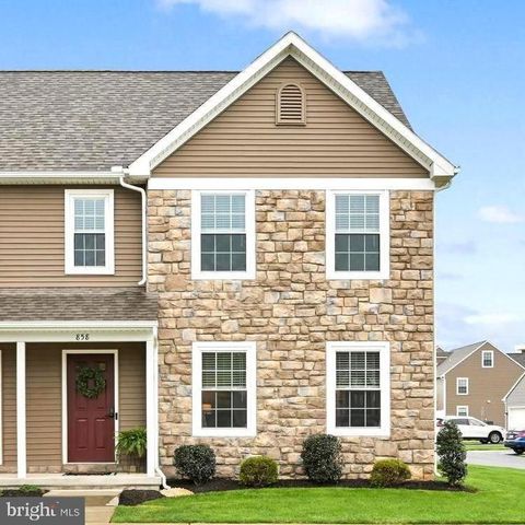 858 BYLER CIR, Lebanon, PA 17042