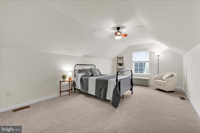 858 BYLER CIR, Lebanon, PA 17042