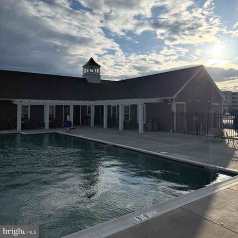 858 BYLER CIR, Lebanon, PA 17042