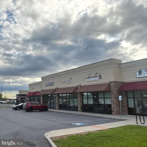 858 BYLER CIR, Lebanon, PA 17042
