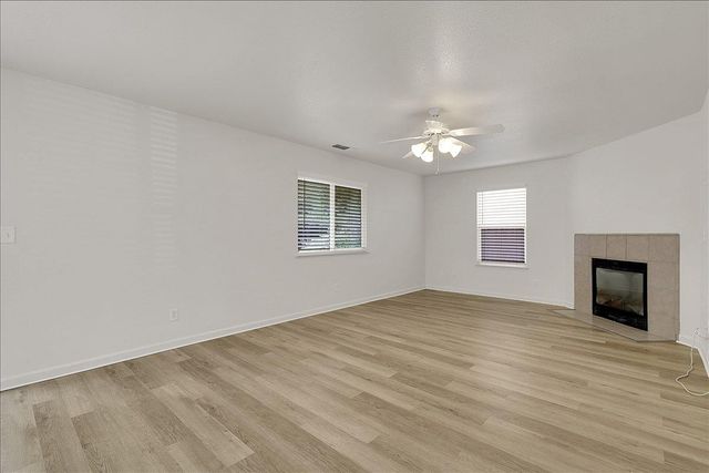 1119 John Wayne Dr, Yuba City, CA 95991