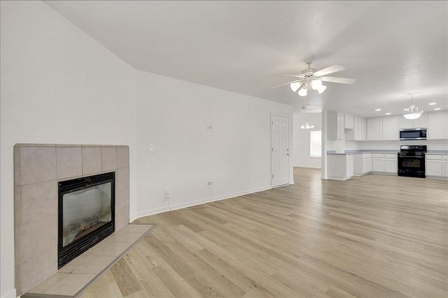 1119 John Wayne Dr, Yuba City, CA 95991