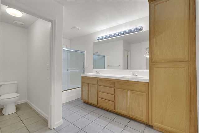 1119 John Wayne Dr, Yuba City, CA 95991