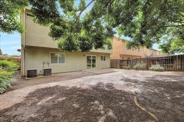 1119 John Wayne Dr, Yuba City, CA 95991