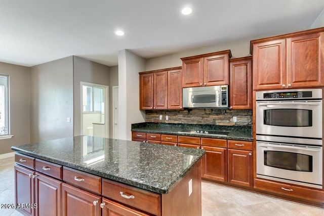 2725 E GRAND CANYON Drive, Chandler, AZ 85249