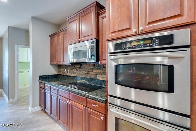 2725 E GRAND CANYON Drive, Chandler, AZ 85249