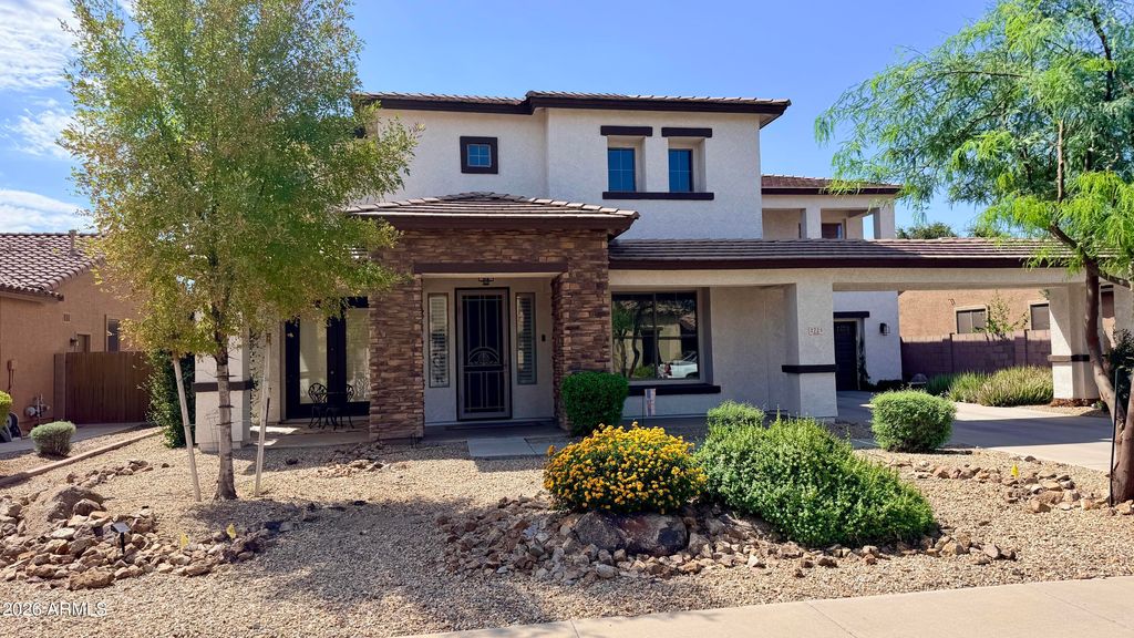 2725 E GRAND CANYON Drive, Chandler, AZ 85249 — photo 2