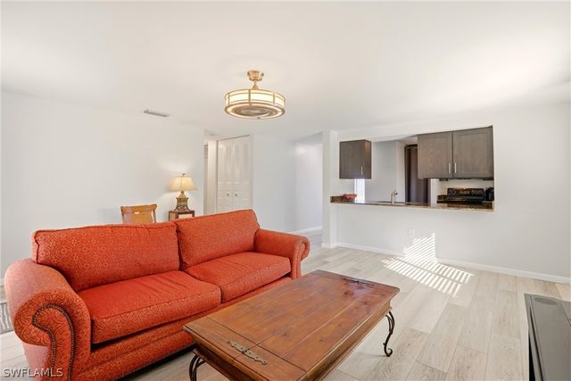 5242 32nd AVE SW, Naples, FL 34116