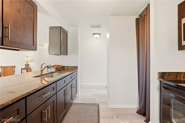 5242 32nd AVE SW, Naples, FL 34116