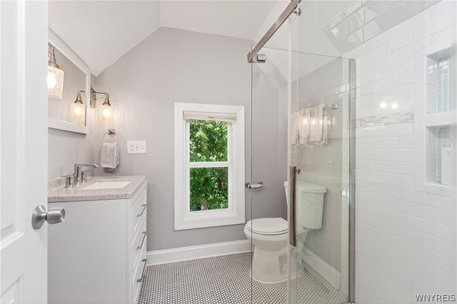 36 Abbottsford Place, Buffalo, NY 14213