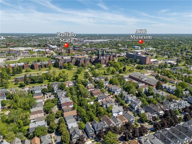 36 Abbottsford Place, Buffalo, NY 14213