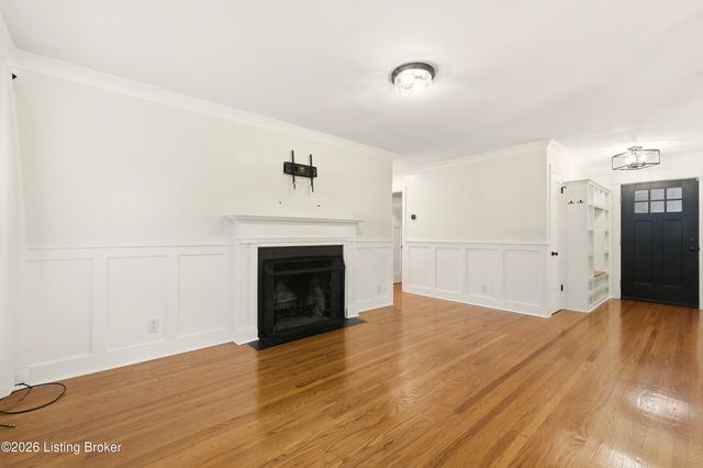 4402 Rudy Ln, Louisville, KY 40207