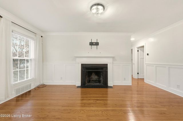 4402 Rudy Ln, Louisville, KY 40207