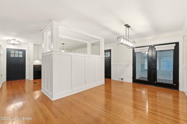 4402 Rudy Ln, Louisville, KY 40207