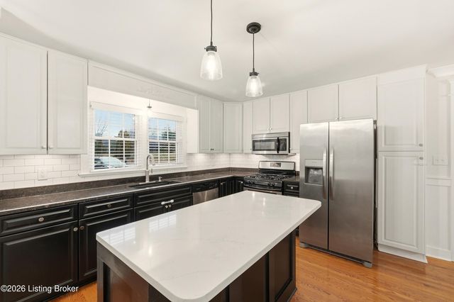 4402 Rudy Ln, Louisville, KY 40207