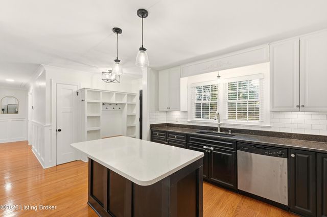 4402 Rudy Ln, Louisville, KY 40207