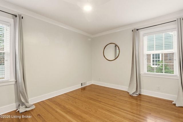 4402 Rudy Ln, Louisville, KY 40207