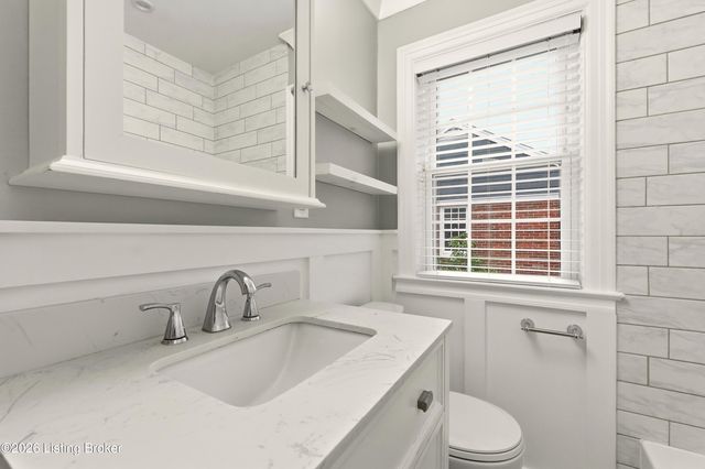 4402 Rudy Ln, Louisville, KY 40207