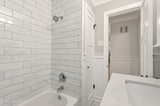 4402 Rudy Ln, Louisville, KY 40207