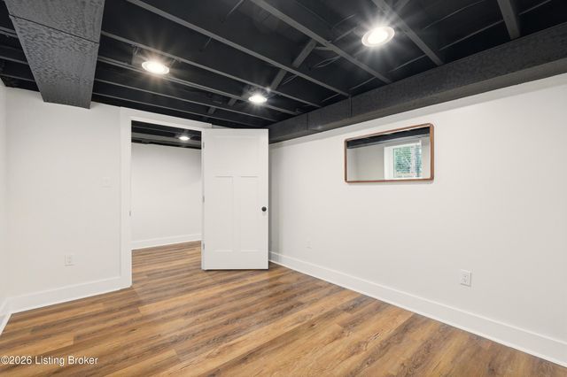 4402 Rudy Ln, Louisville, KY 40207