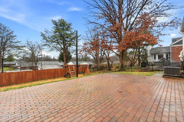4402 Rudy Ln, Louisville, KY 40207