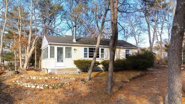 53 Carters Bridge Rd, Plymouth, MA 02360
