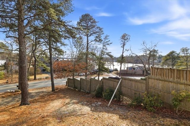 53 Carters Bridge Rd, Plymouth, MA 02360