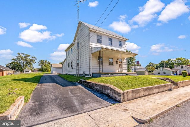 415 E MOLER AVE, Martinsburg, WV 25404