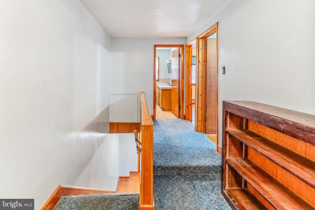 415 E MOLER AVE, Martinsburg, WV 25404