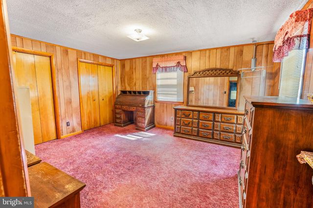 415 E MOLER AVE, Martinsburg, WV 25404
