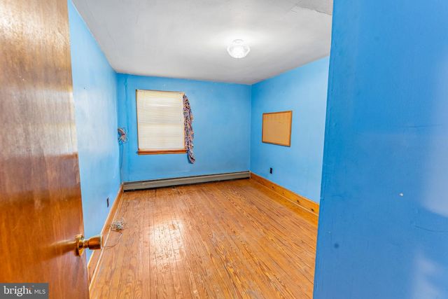 415 E MOLER AVE, Martinsburg, WV 25404