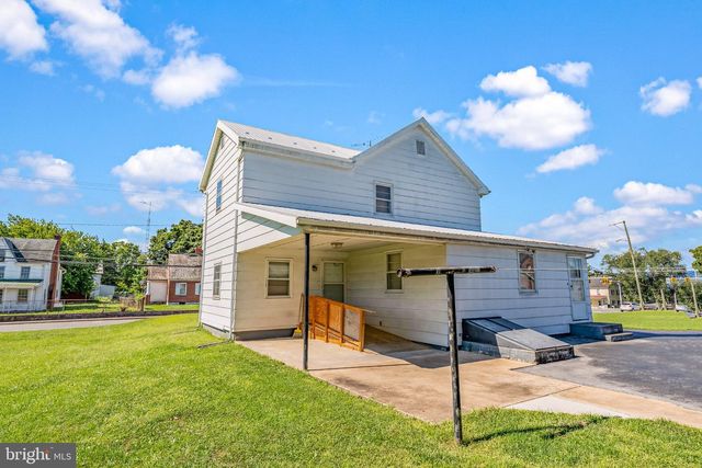 415 E MOLER AVE, Martinsburg, WV 25404