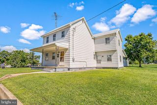 415 E MOLER AVE, Martinsburg, WV 25404