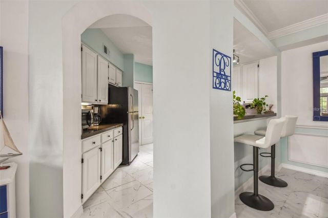 4304 BAY CLUB CIRCLE, Tampa, FL 33607