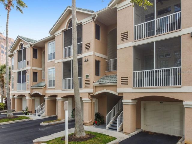 4304 BAY CLUB CIRCLE, Tampa, FL 33607