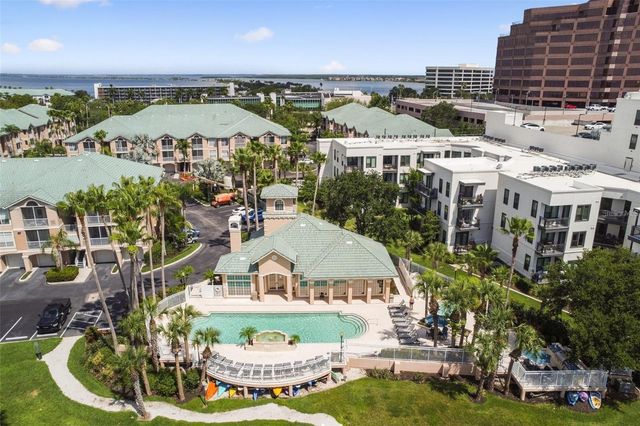 4304 BAY CLUB CIRCLE, Tampa, FL 33607