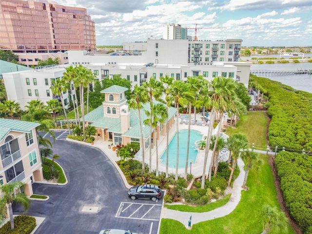 4304 BAY CLUB CIRCLE, Tampa, FL 33607