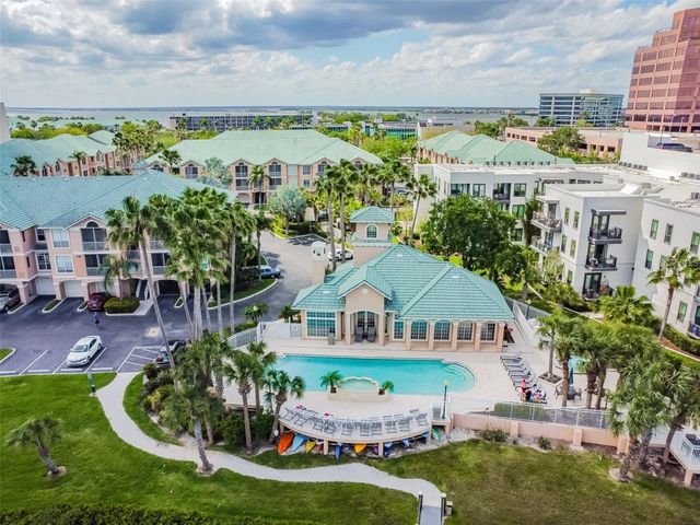4304 BAY CLUB CIRCLE, Tampa, FL 33607