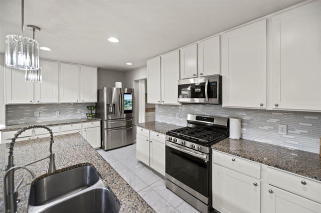 2110 Artic Loon Drive, Conroe, TX 77385