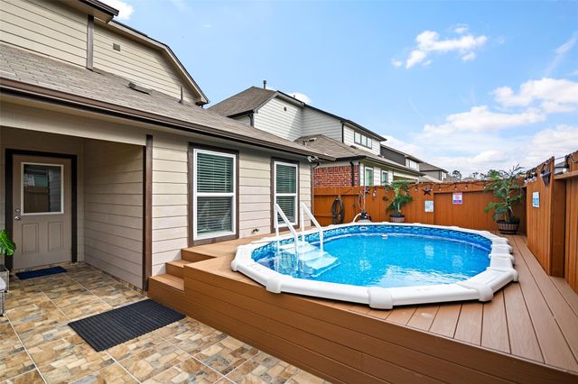 2110 Artic Loon Drive, Conroe, TX 77385